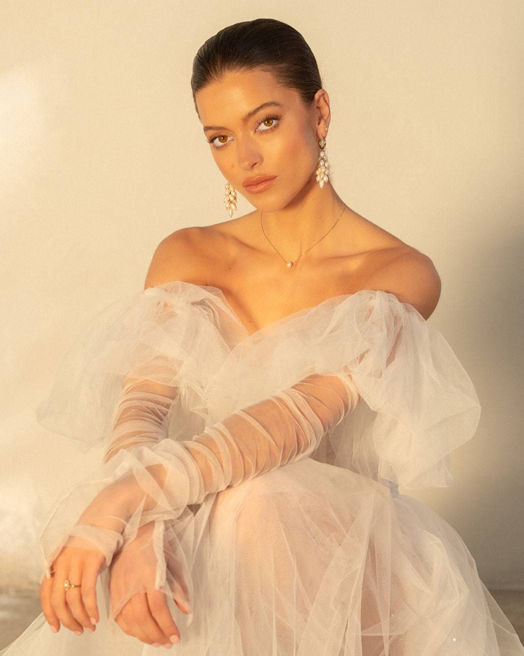 Bridal jewellery collection - bridal earrings, necklaces, stunt engagement rings, bracelets.
