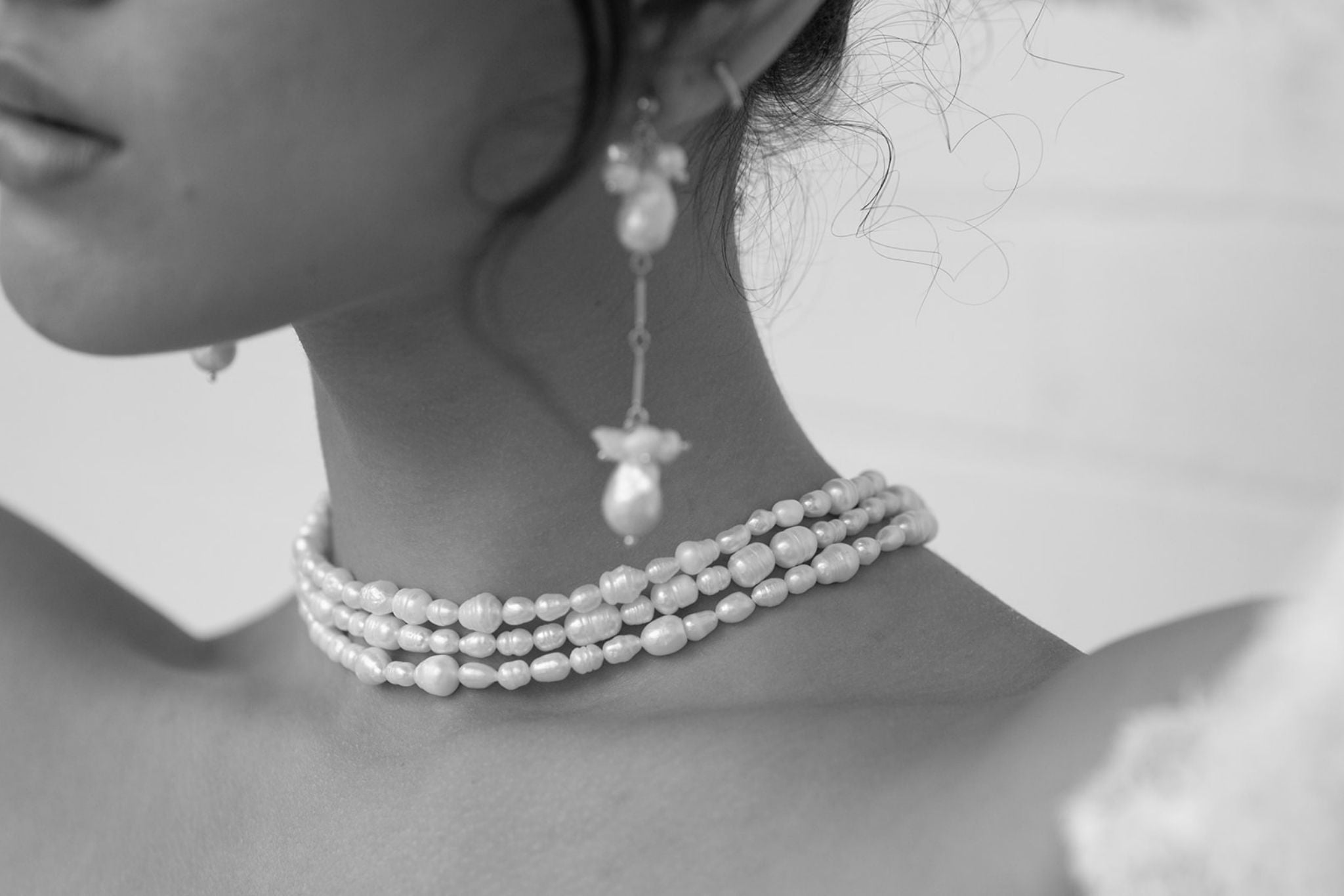 Freshwater pearl necklaces and waterproof gold styles