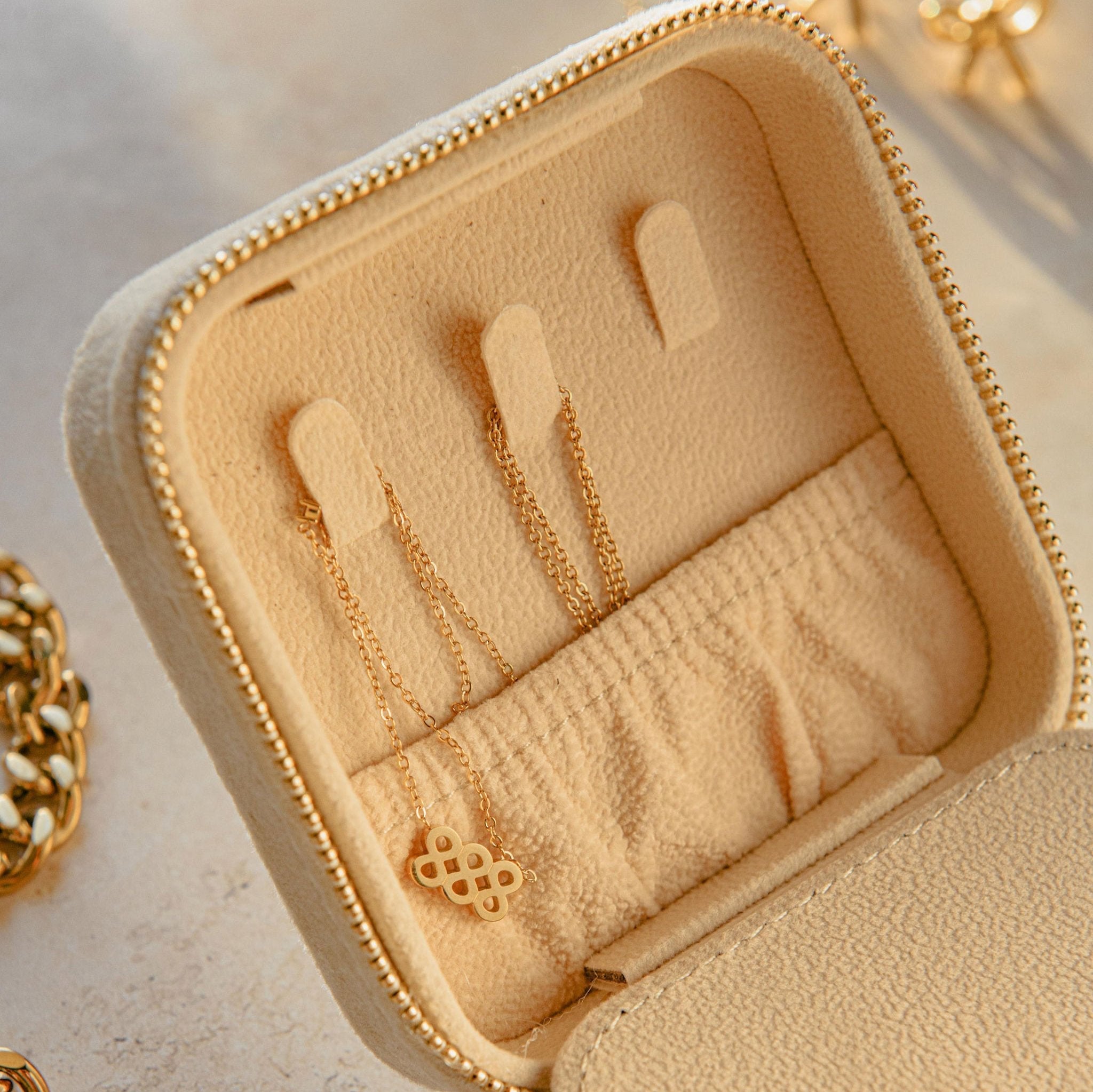 Luisa Luxe Velvet Ivory Jewellery Box - Luisa Luxe gold jewellery