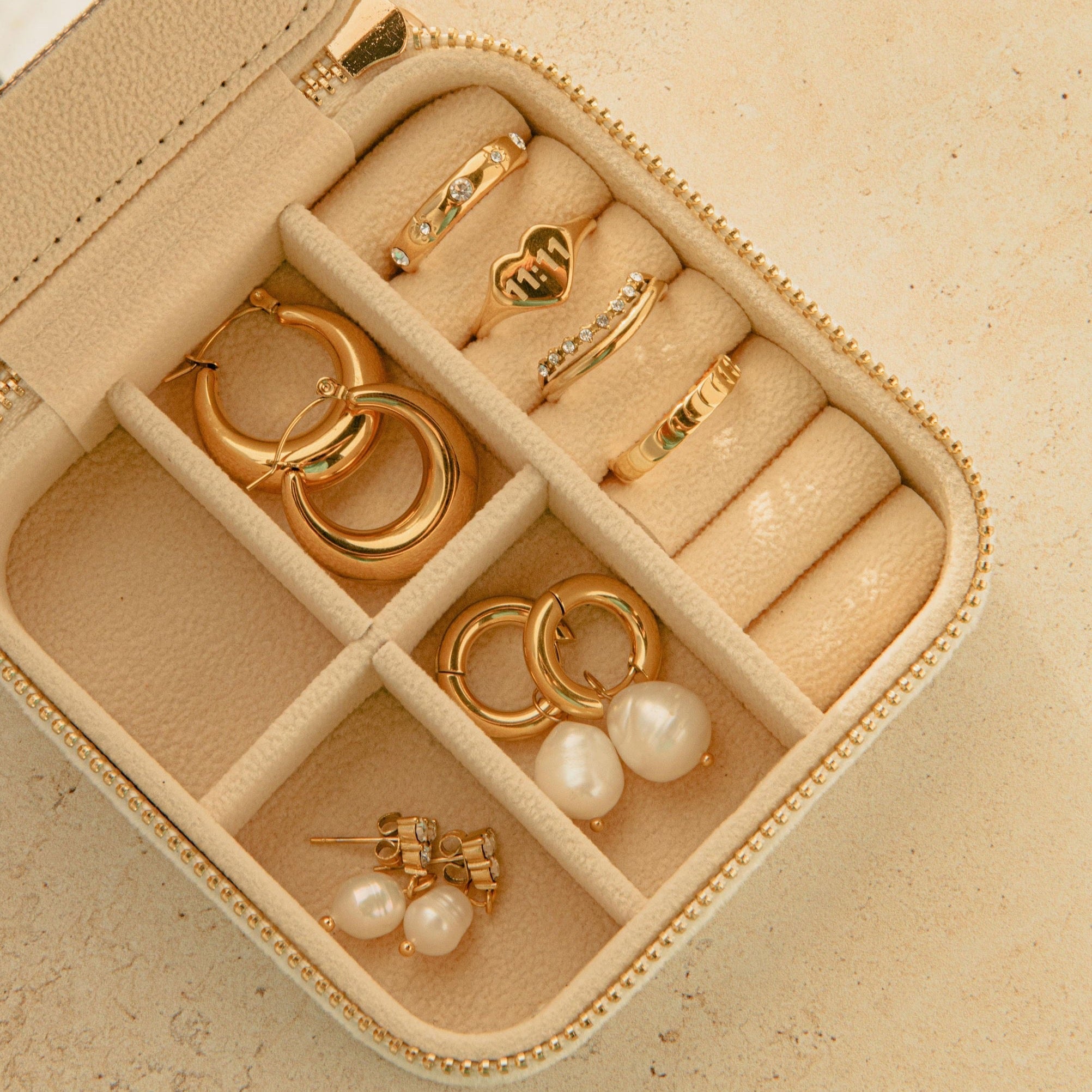 Luisa Luxe Velvet Ivory Jewellery Box - Luisa Luxe gold jewellery