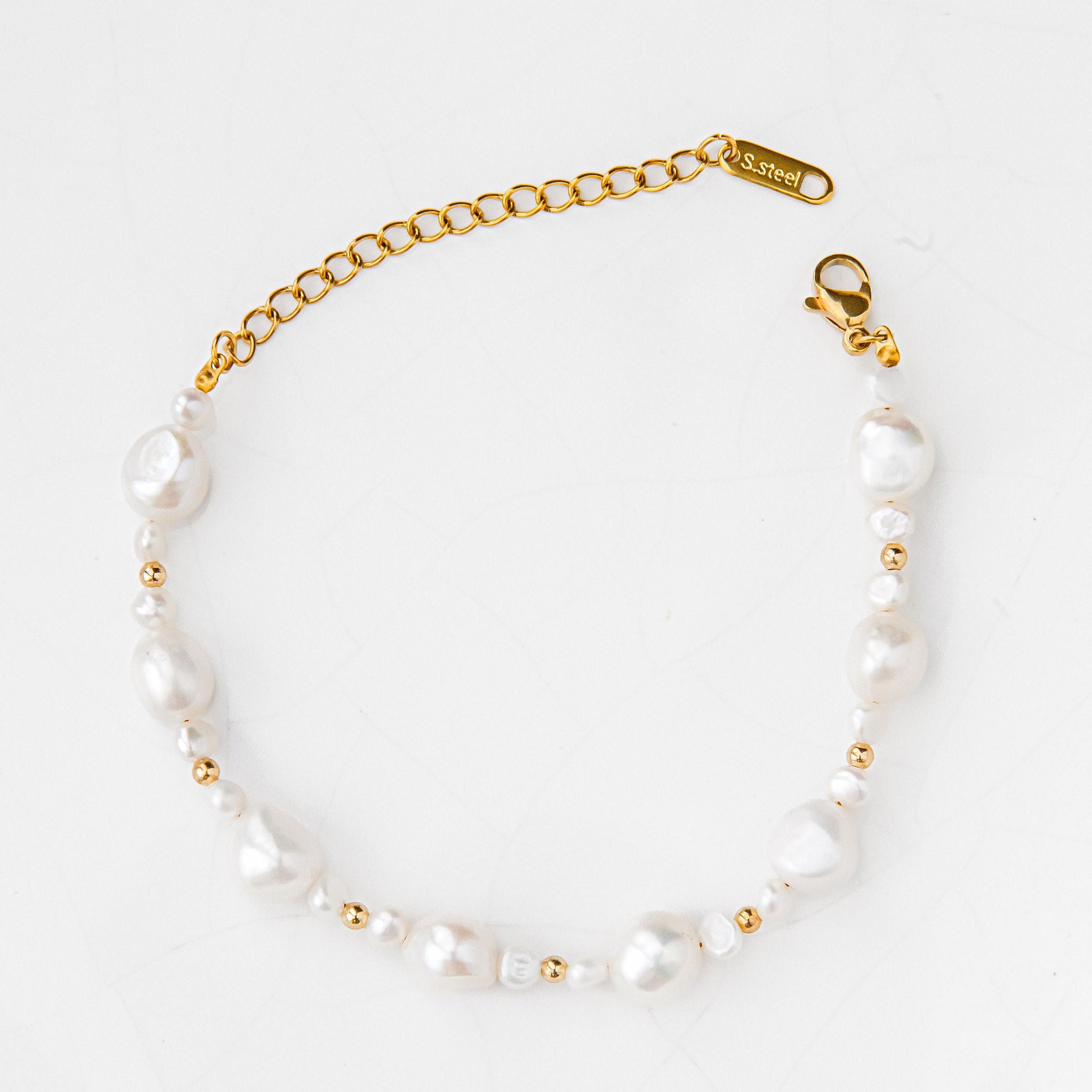 Ava-Armband
