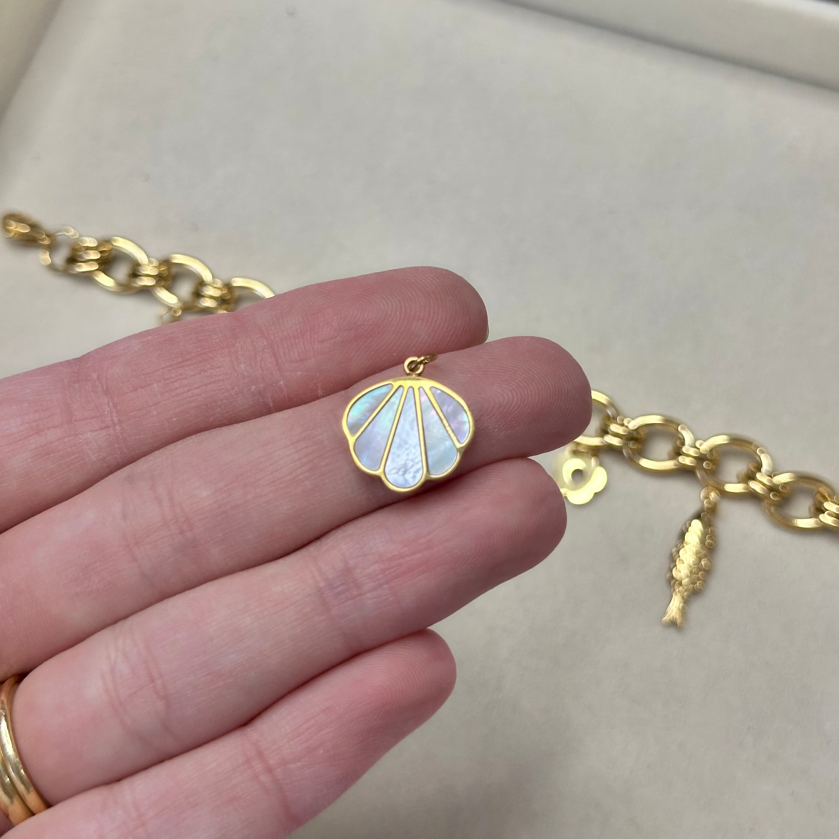 Luxe Shell Charm - Luisa Luxe gold jewellery