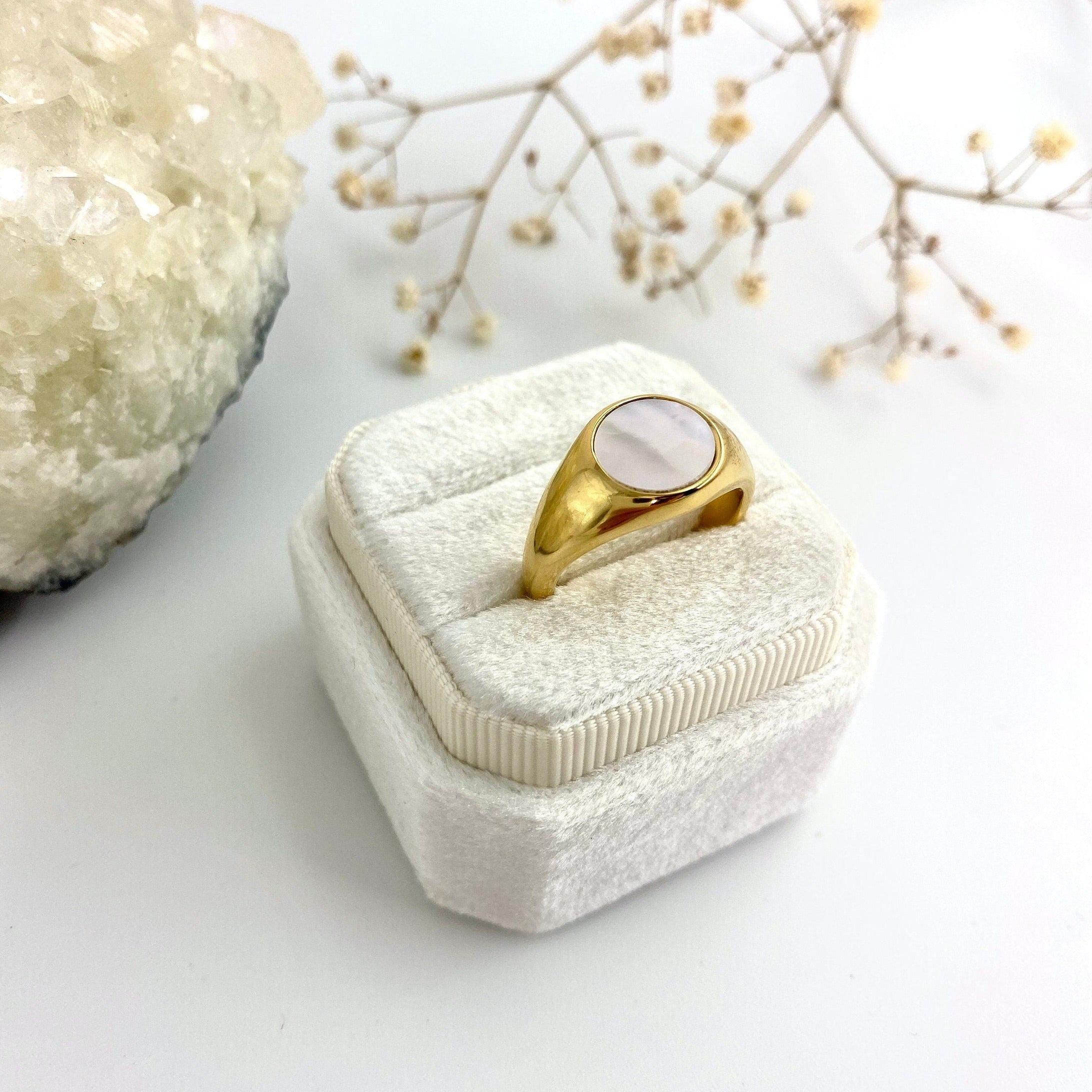 gold signet ring with round mother of pearl inlay