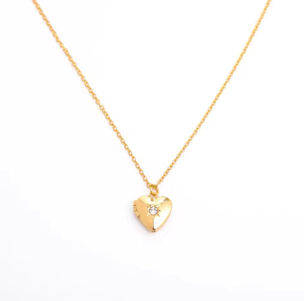 Amour Necklace