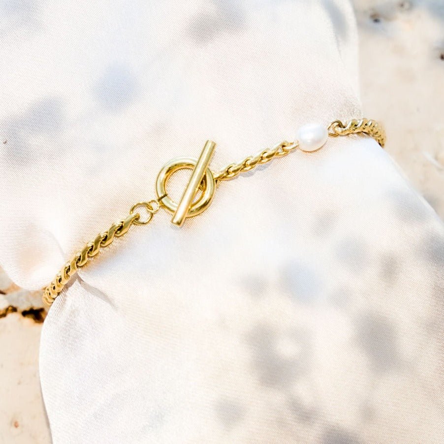 gold chain and freshwater pearl bracelet with toggle clasp