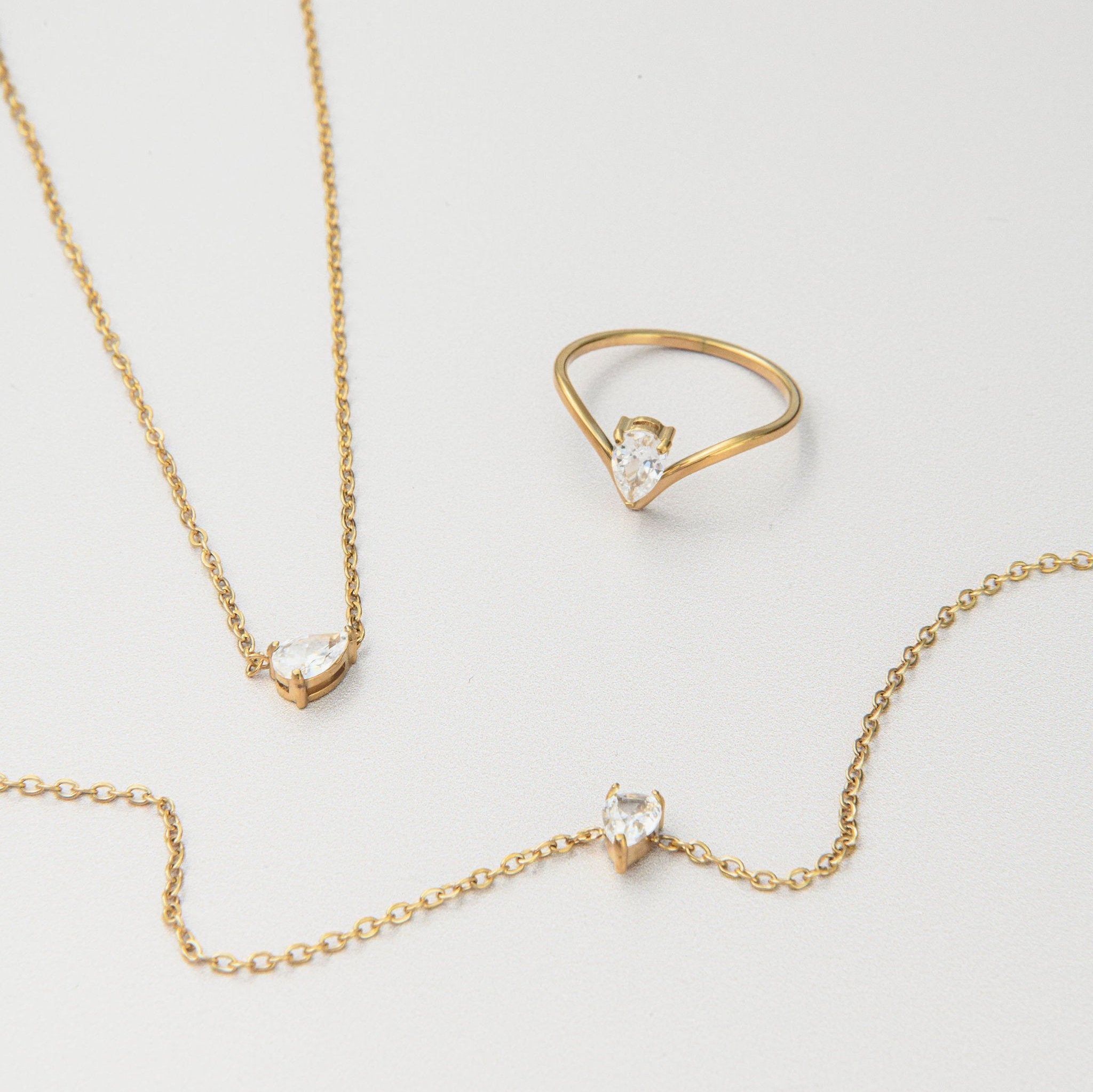 Dahlia Bracelet - Luisa Luxe gold jewellery